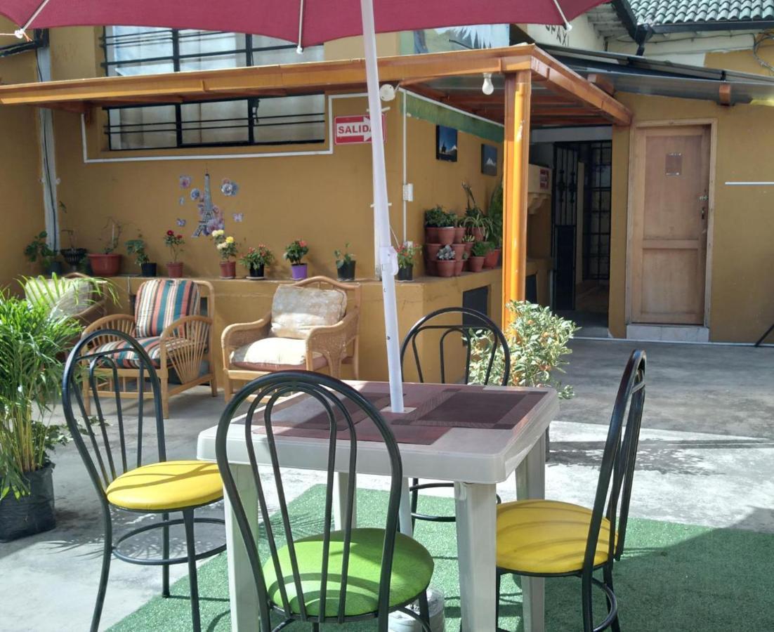 Alquimia Hostal Quito Extérieur photo